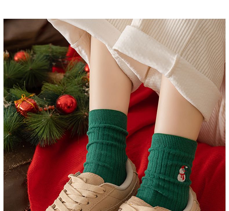 Christmas Gift Box Socks Cotton Mid-Calf Socks For Fall,Winter Women's Embroidered Socks Holiday Gifting Specialty Women's Socks Womenswear